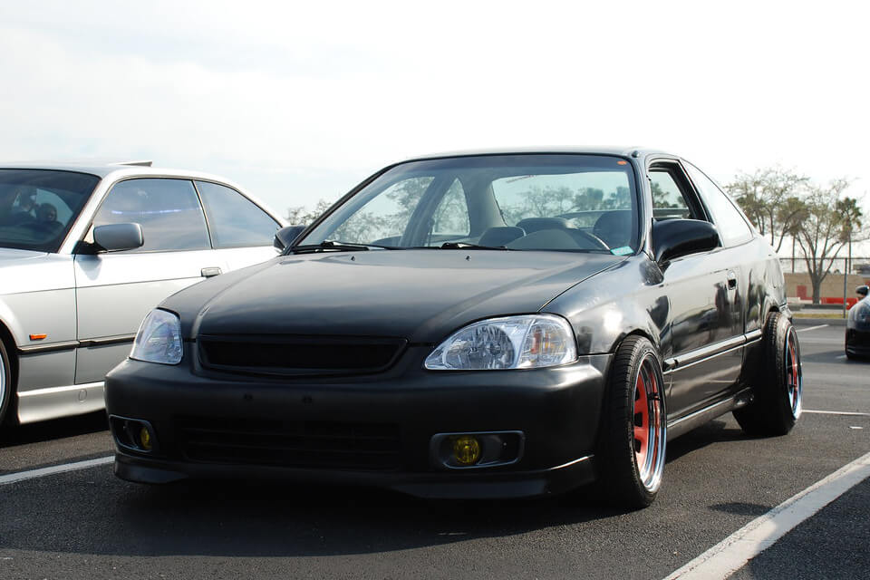 This image has an empty alt attribute; its file name is mexiflush-ej-civic.jpg